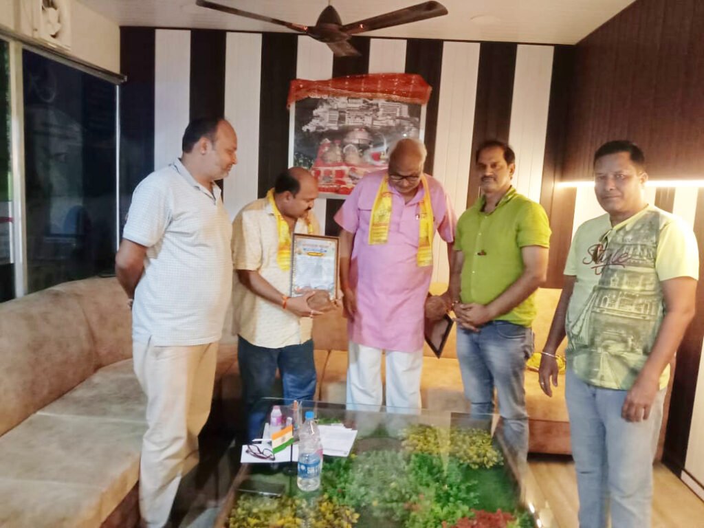 डीबी वेंचर्स द्वारा दी जा रही छूट का मिल रहा अच्छा प्रतिसाद ,ज्योतिर्लिंगों का दर्शन सावन मास में,, चाम्पा स्पेशल ट्रेन से करें चार ज्योतिर्लिंगों का दर्शन Console Corptech