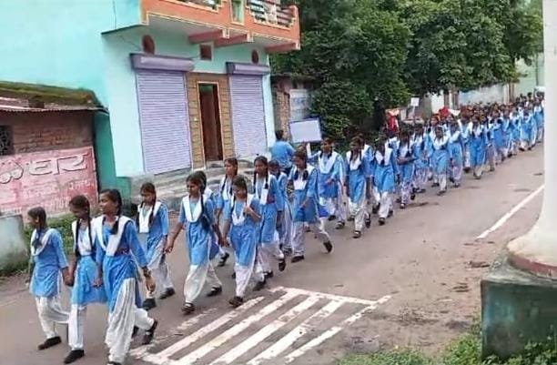 स्वामी आत्मानंद उत्कृष्ट विद्यालय चांपा में अंतर्राष्ट्रीय साक्षरता दिवस आयोजित किया गया,, Console Corptech