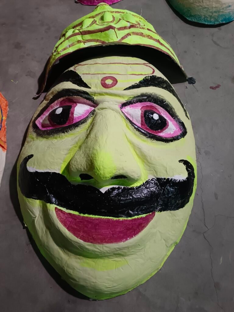 चांपा शहर में पहली बार हाईटेक तरीके से मनेगा दशहरा महोत्सव 55 फिट का बन रहा है रावण <br>डिजिटल लाइट एंड साउंड और राम रावण संवाद के साथ रावण के सिर से प्रारंभ होगा दहन, जस गीत गायक देवेश शर्मा की रहेगी विशेष प्रस्तुति Console Corptech