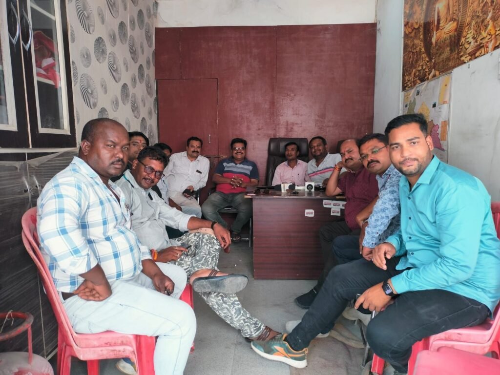 चांपा पत्रकार संघ का होली मिलन समारोह 3 अप्रैल को, नगर के प्रबुद्ध जन एवम् जन प्रतिनिधि रहेंगे उपस्थित होगा होली मिलन समारोह Console Corptech