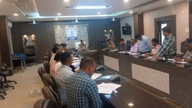 विजय अग्रवाल, पुलिस अधीक्षक द्वारा पुलिस अधीक्षक कार्यालय के सभाकक्ष में कार्यालयीन कार्यों के सुचारू रूप से संचालन के संबंध में शाखा प्रभारियों की समीक्षा बैठक ली गई,, दिए त्वरित कार्य के निर्देश,,, Console Corptech