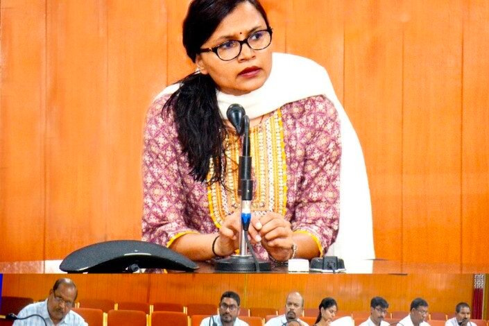 मुख्यमंत्री स्कूल जतन योजना के तहत स्कूलों की मरम्मत एवं निर्माणाधीन स्वामी आत्मानंद विद्यालयों का कार्य गुणवत्तापूर्ण एवं समय सीमा में करने के दिए निर्देश,,कलेक्टर ने ली साप्ताहिक समय सीमा की बैठक,, Console Corptech