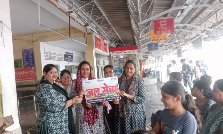 सिंधु युवा सेवा समिति ने किया रेलवे स्टेशन में पैक्ड ठंडा मिनरल पानी बॉटल और शीतल शरबत का वितरण ,हमेशा रहते है सामाजिक कार्यों में आगे ,,सिंधु युवा समाज और महिला समिति Console Corptech