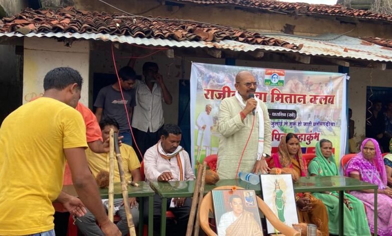 पूर्व विधायक मोतीलाल देवांगन ने विभिन्न ग्रामों में जा कर छत्तीसगढ़ ओलंपिक का किया सुभारंभ की पेवर ब्लाक निर्माण कारखाने का उदघाटन,, Console Corptech