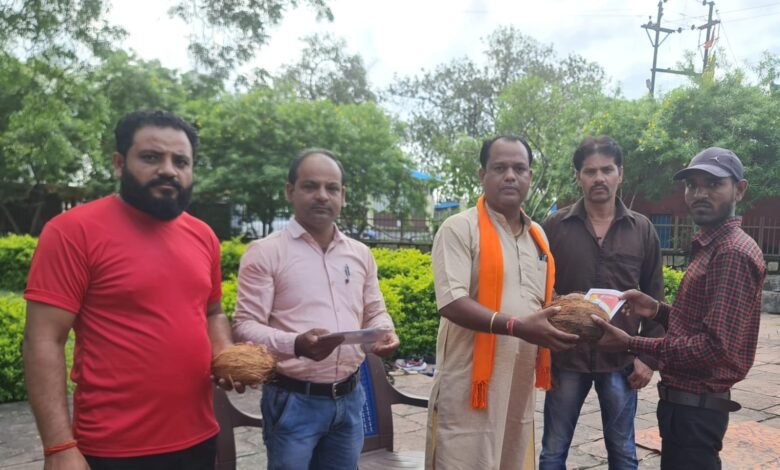 राष्ट्र निर्माण में कर्मवीरों का महत्वपूर्ण स्थान है समाज के सभी अंगों के समन्वित प्रयास से देश तरक्की की राह में आगे बढ़ेगा" - प्रशांत सिंह ठाकुर,,अक्षय ऊर्जा दिवस पर विद्युत मंडल के ठेका कर्मियों का सम्मान<br>भारत तिब्बत सहयोग मंच का आयोजन Console Corptech