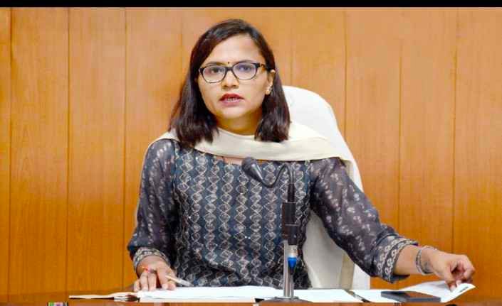 कलेक्टर ने की जिला खनिज न्यास निधि से स्वीकृत कार्यों की समीक्षा,,निर्माणाधीन कार्यों को शीघ्र पूर्ण करने के दिए निर्देश,, Console Corptech