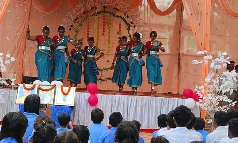 स्वामी आत्मानंद उत्कृष्ट विद्यालय चांपा में पुरे सम्मान एवं गरिमा के साथ आयोजित हुआ शिक्षक दिवस,, Console Corptech