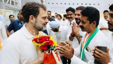 अखिल भारतीय कांग्रेस कमेटी के पूर्व अध्यक्ष राहुल गांधी का माना विमानतल पर प्रदेश कांग्रेस के संयुक्त महासचिव इंजी. रवि पाण्डेय ने सुत माला से किया अभिनंदन ,, Console Corptech