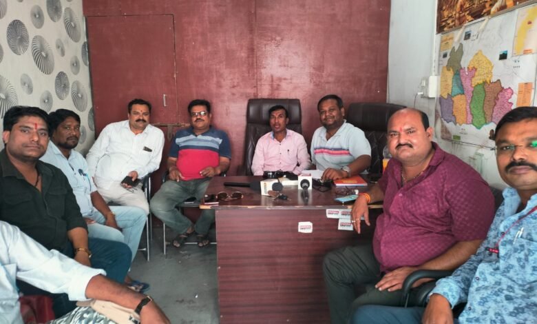 चांपा पत्रकार संघ का होली मिलन समारोह 3 अप्रैल को, नगर के प्रबुद्ध जन एवम् जन प्रतिनिधि रहेंगे उपस्थित होगा होली मिलन समारोह Console Corptech