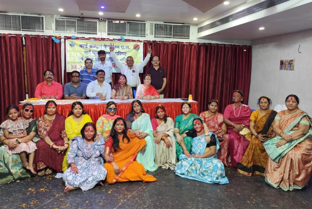 वर्ल्ड ब्राह्मण फेडरेशन का होली मिलन संपन्न ,,,,फाग गीत के साथ थिरके संगठन के लोग हर्बल गुलाल और फूल की पंखुड़ियों से खेले होली दिया पर्यावरण का संदेश Console Corptech