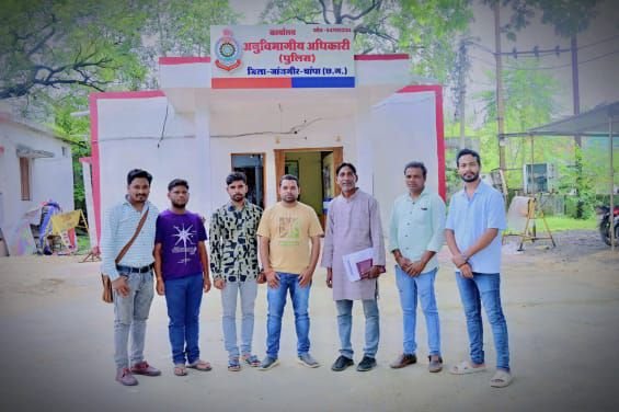 चांपा बना मवेशियों का कब्रगाह ,,जगह जगह अवैध राखड़ डंपिंग से हो रही है बेज़बान मवेशियों की मौत,प्रयास सेवा गौसेवा संस्थान ने किया 10 घंटे का गौ माताओं का रेस्क्यू ऑपरेशन,प्रशासन अगर कार्यवाही नहीं करती है तो संस्था करेगी जन सहयोग से आंदोलन Console Corptech