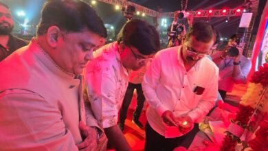 चांपा नगर के भालेराव मैदान में हुआ ऐतिहासिक दशहरा महोत्सव रचा एक स्वर्णिम अध्याय चांपा नगर ही नहीं वरन् पुरे छत्तीसगढ़ में बना इतिहास जिले के विधायक एवं जिलाधिकारी रहे उपस्थित Console Corptech